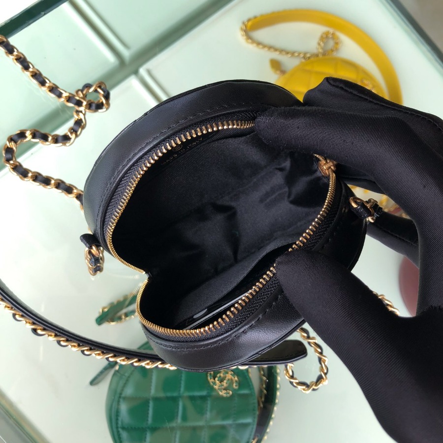 AP0725 clutch with chain  CHANEL BAG
