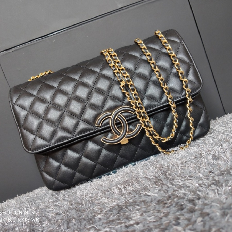  A57276, Flap Bag, Lambskin & Gold-Tone Metal, Chanel handbag