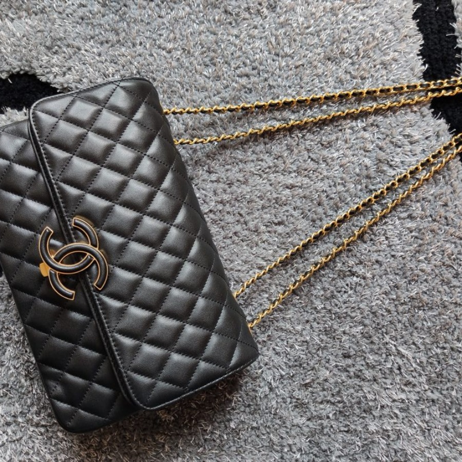  A57276, Flap Bag, Lambskin & Gold-Tone Metal, Chanel handbag