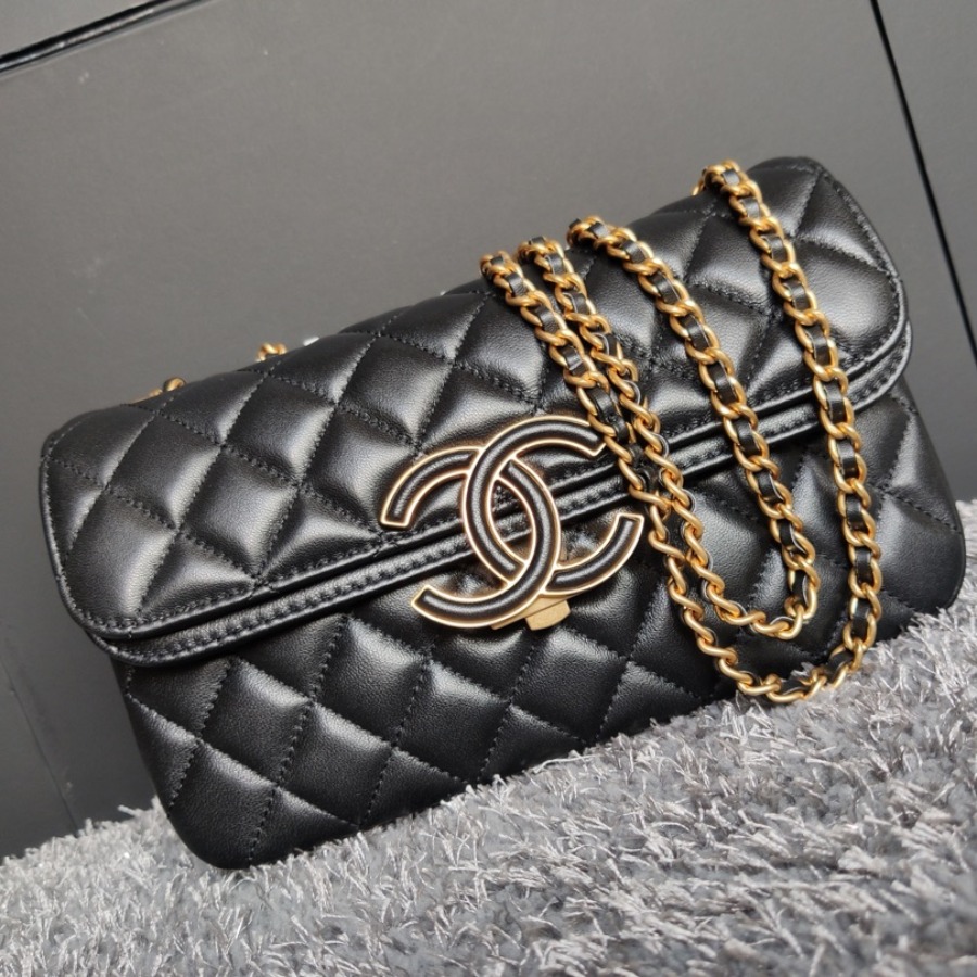  A57275, Small Flap Bag, Lambskin & Gold-Tone Metal, Chanel handbag