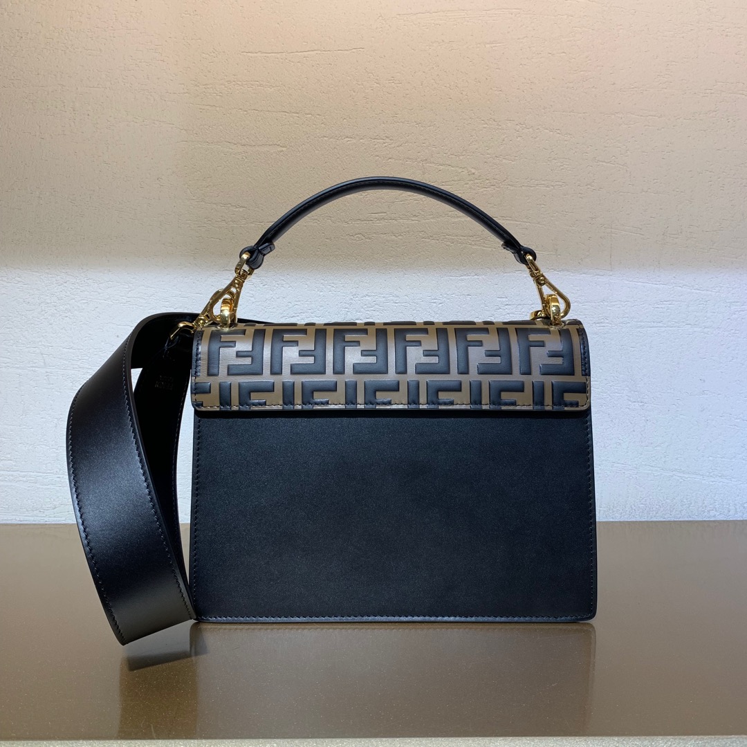 KAN U, Black leather bag, Fendi Shoulder Bag