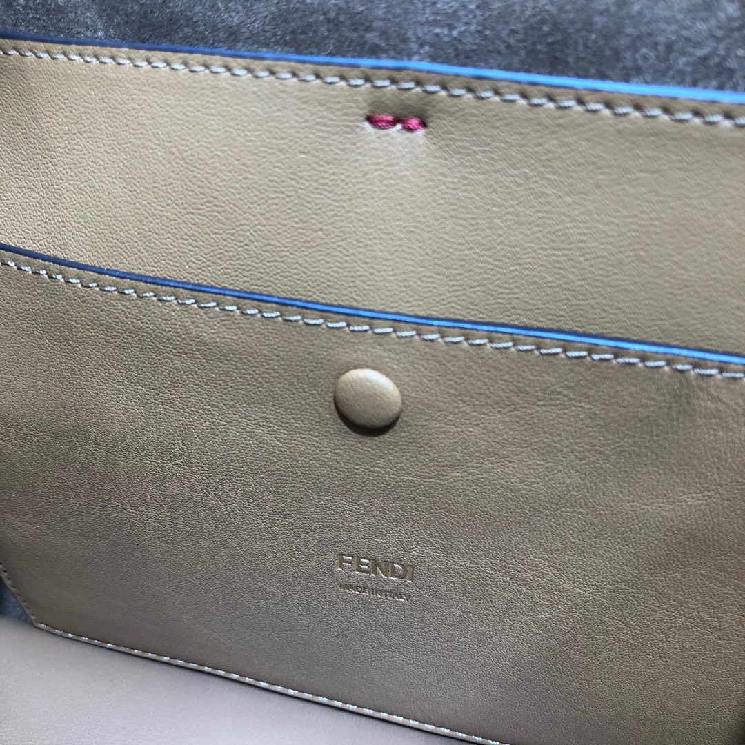 KAN U, Black leather bag, Fendi Shoulder Bag