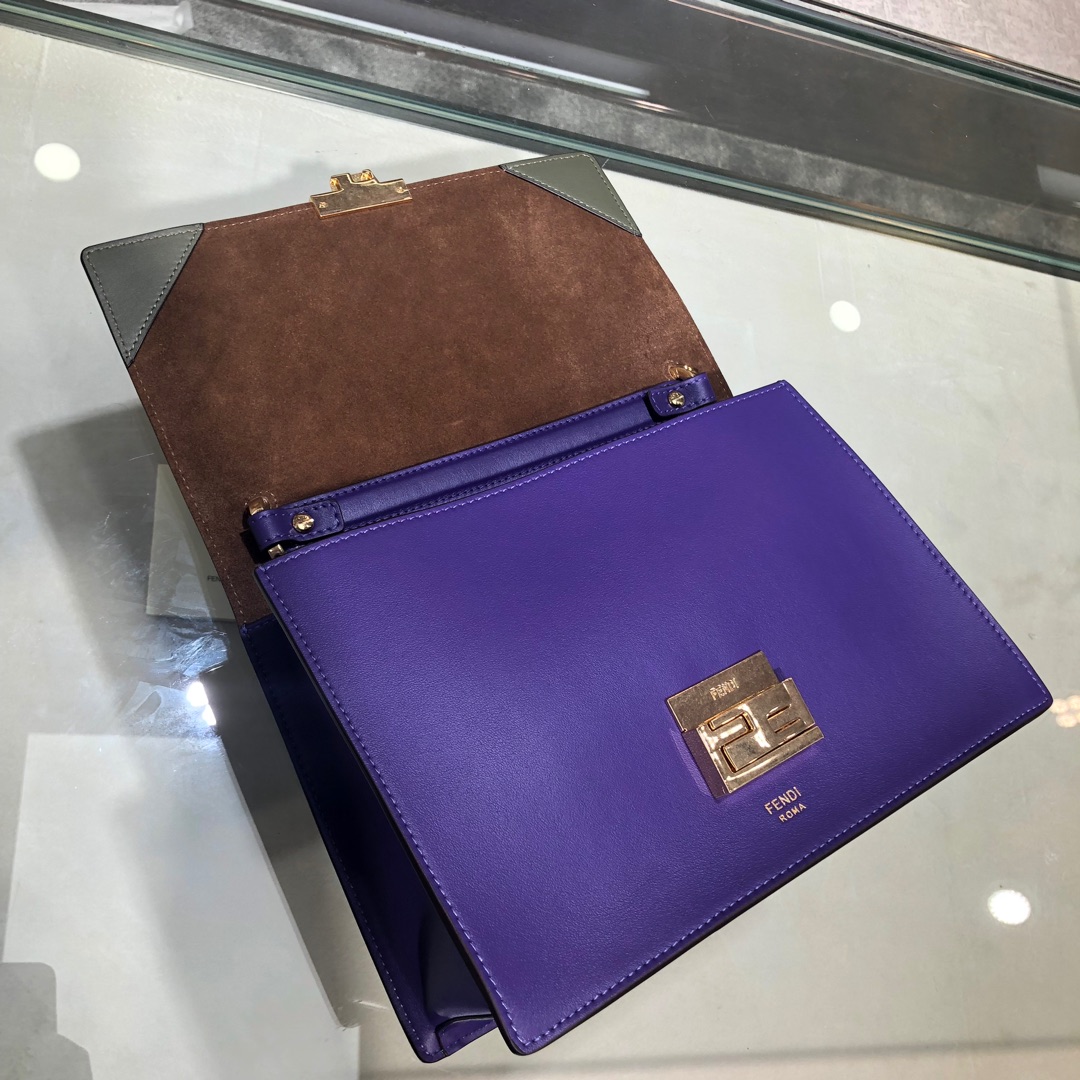 KAN U, Black leather bag, Fendi Shoulder Bag