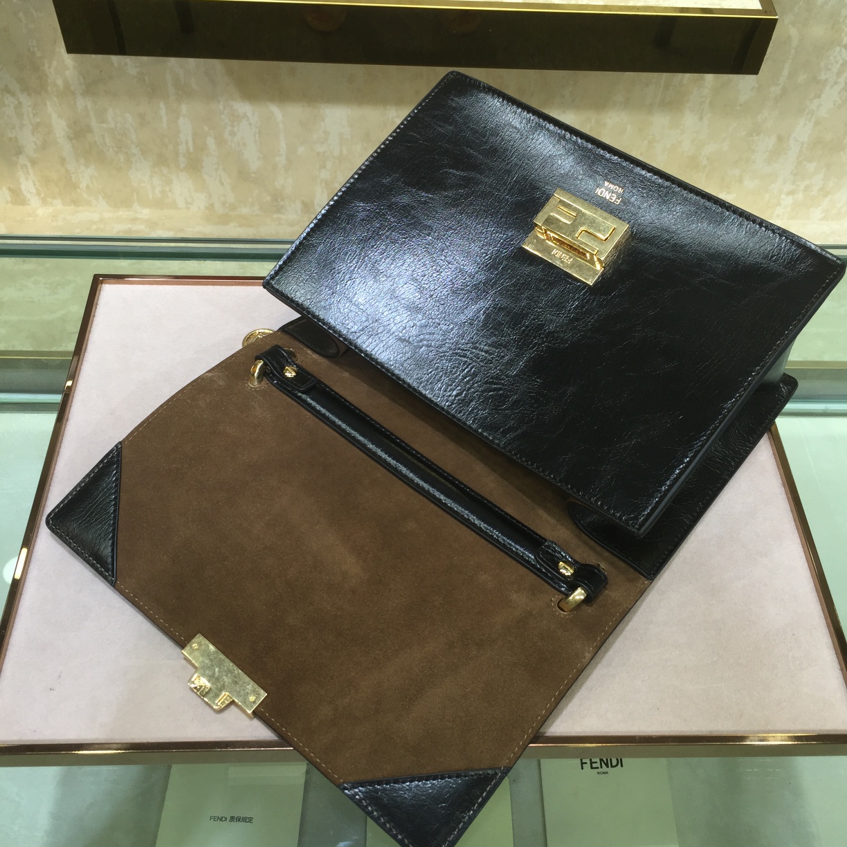 KAN U, Black leather bag, Fendi Shoulder Bag