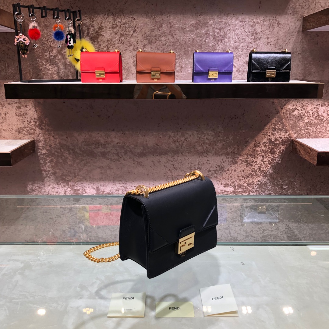 KAN U SMALL, Black leather bag, Fendi Shoulder Bag