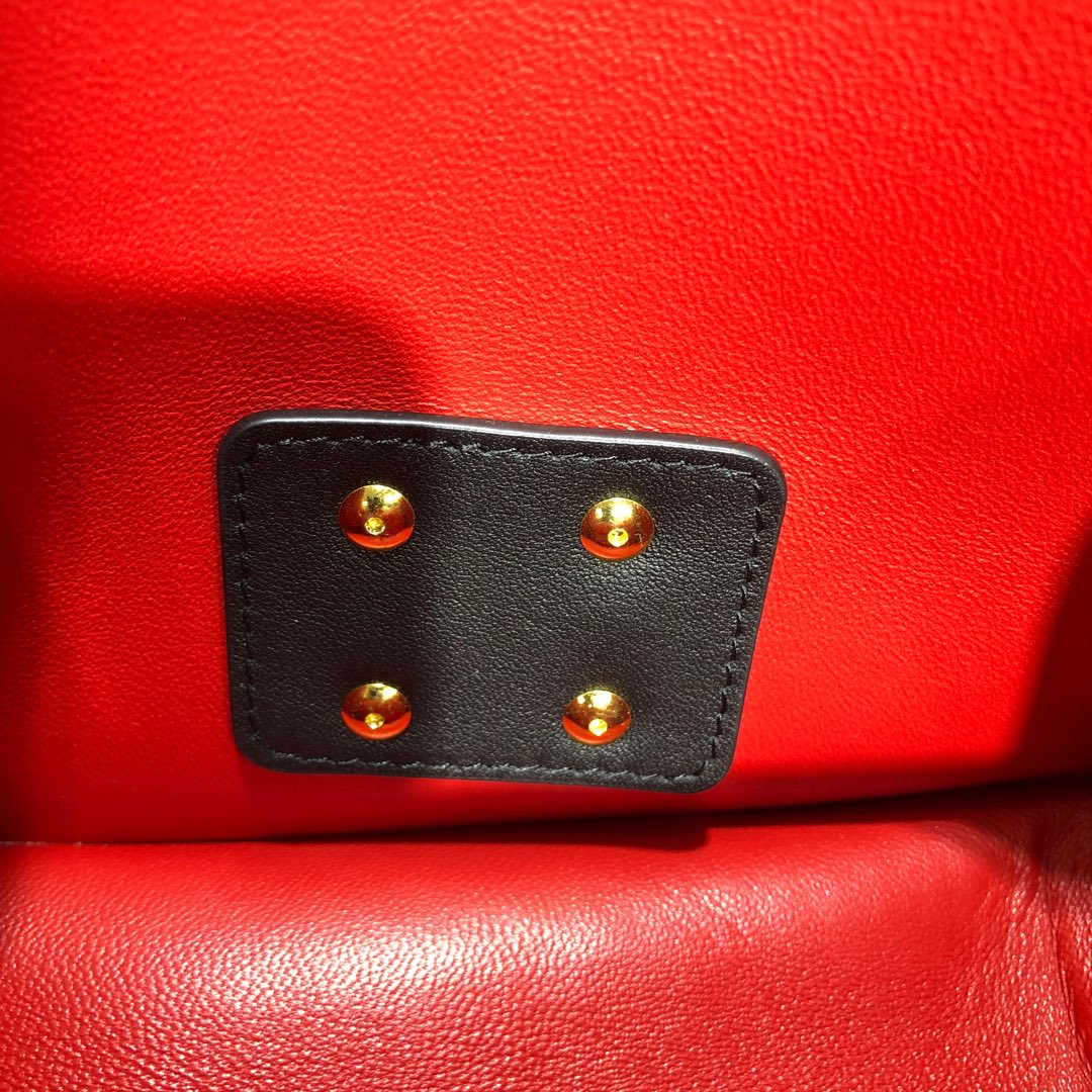 KAN U SMALL, Black leather bag, Fendi Shoulder Bag