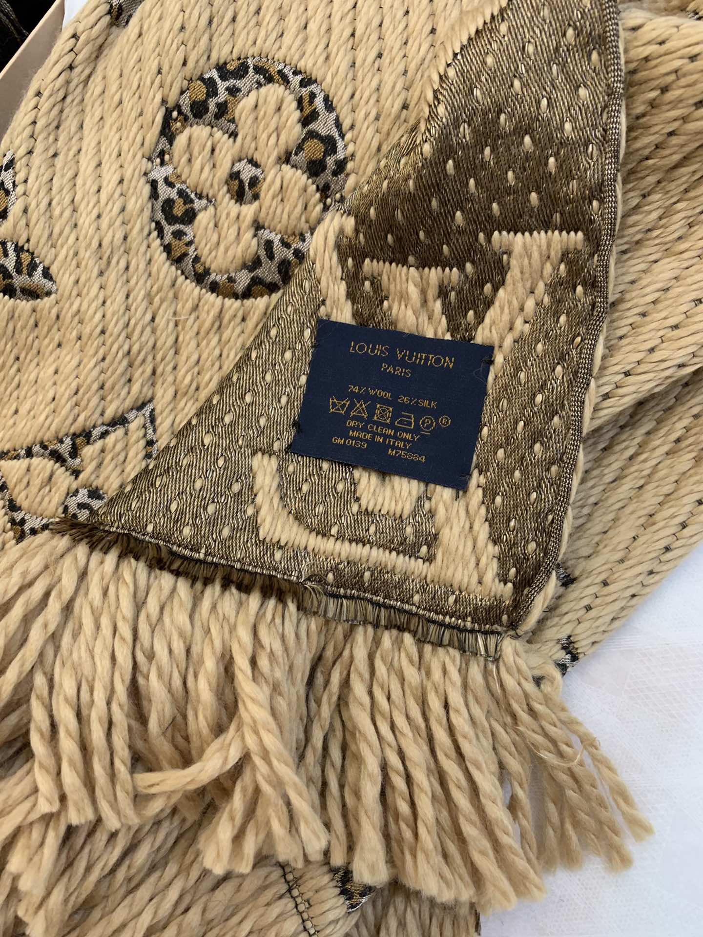 M75885 MONOGRAM GIANT JUNGLE LOGOMANIA SCARF