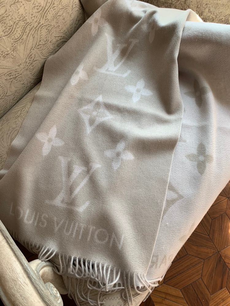 REYKJAVIK GRADIENT SCARF, LOUIS VUITTON LV