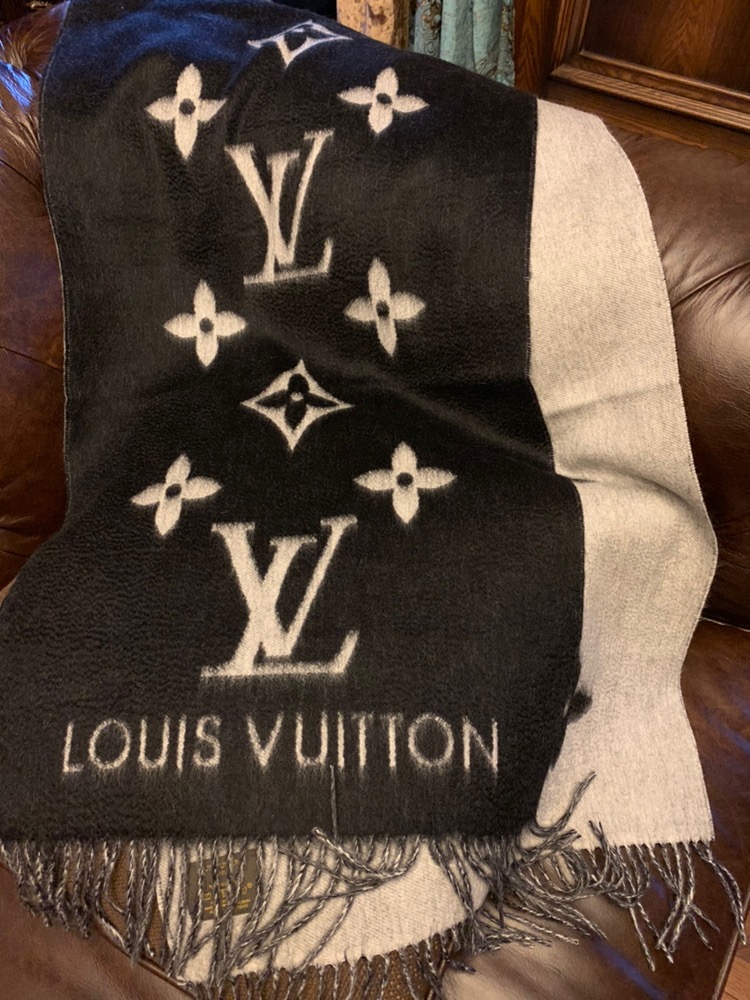 REYKJAVIK GRADIENT SCARF, LOUIS VUITTON LV