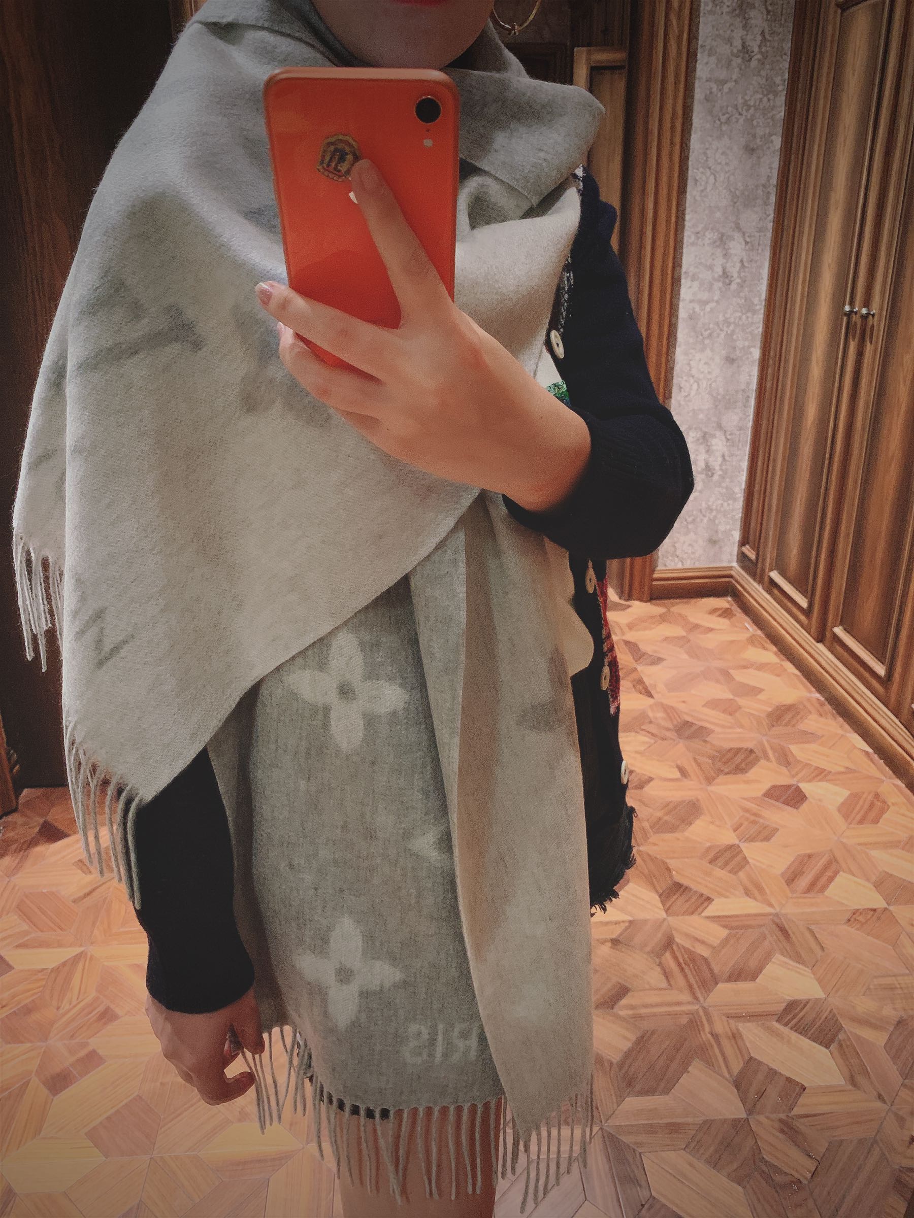 REYKJAVIK GRADIENT SCARF, LOUIS VUITTON LV