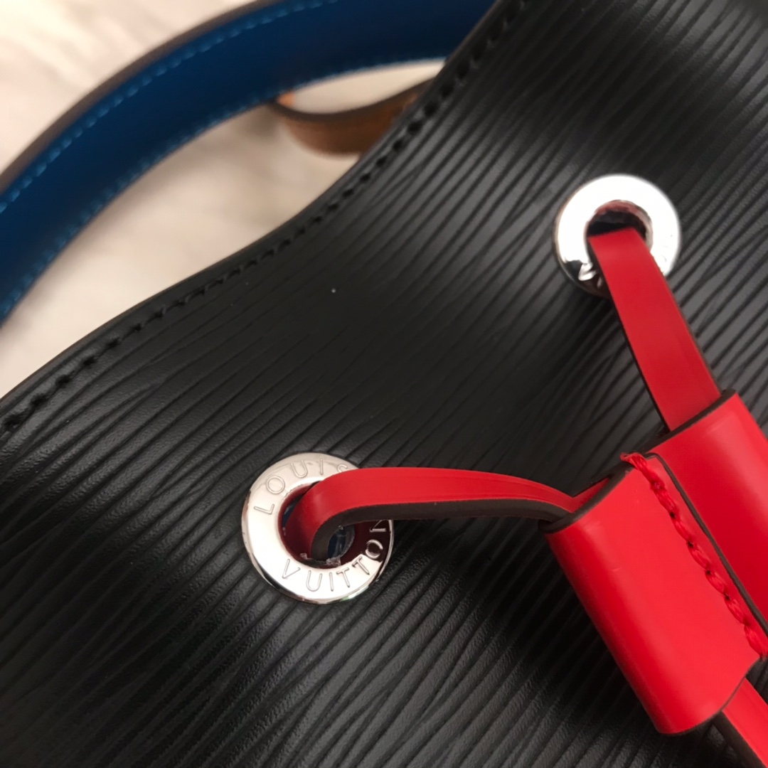 M52853 NÉONOÉ BB, Louis Vuitton LV
