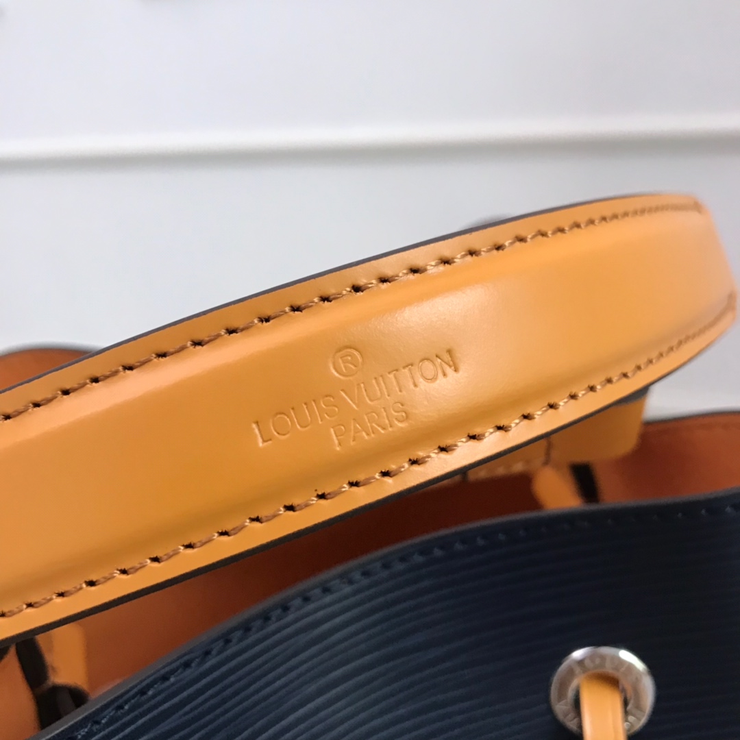 M53610 NÉONOÉ BB, Louis Vuitton LV