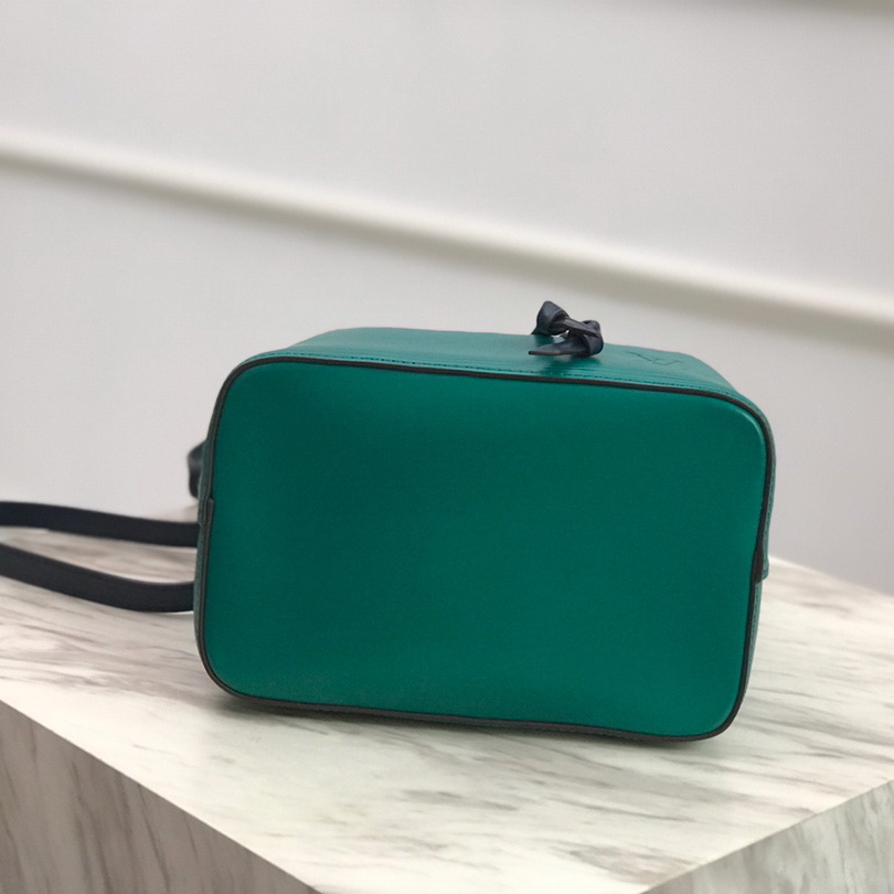 M53612 NÉONOÉ BB, Louis Vuitton LV