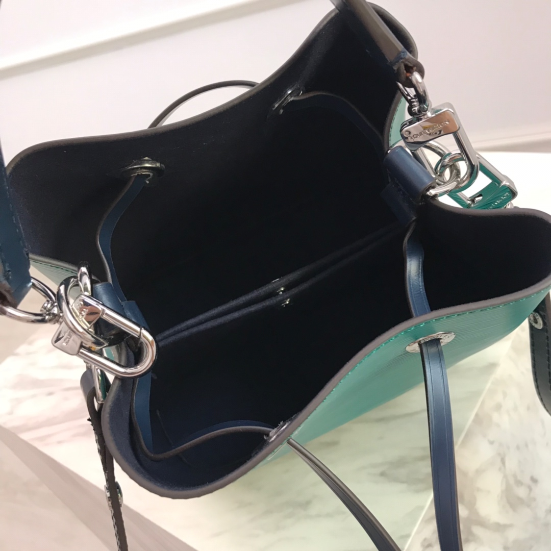 M53612 NÉONOÉ BB, Louis Vuitton LV