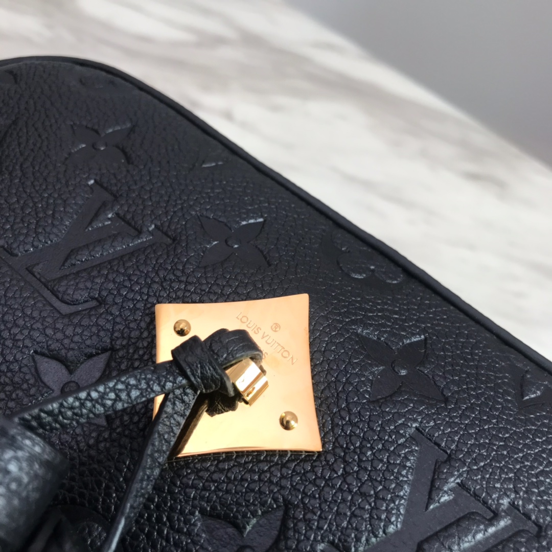 M44593, SAINTONGE, Louis Vuitton LV