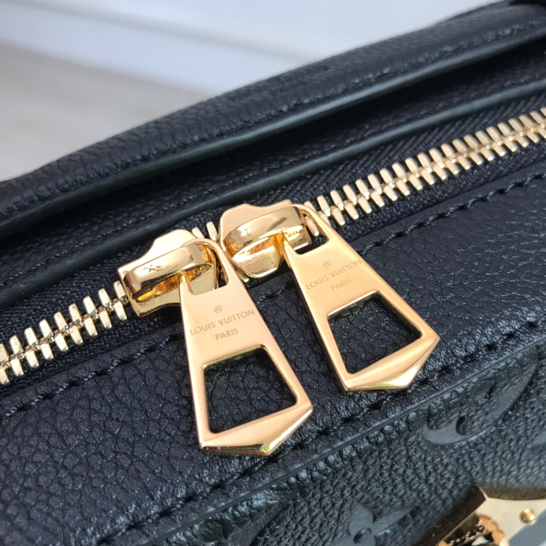 M44593, SAINTONGE, Louis Vuitton LV