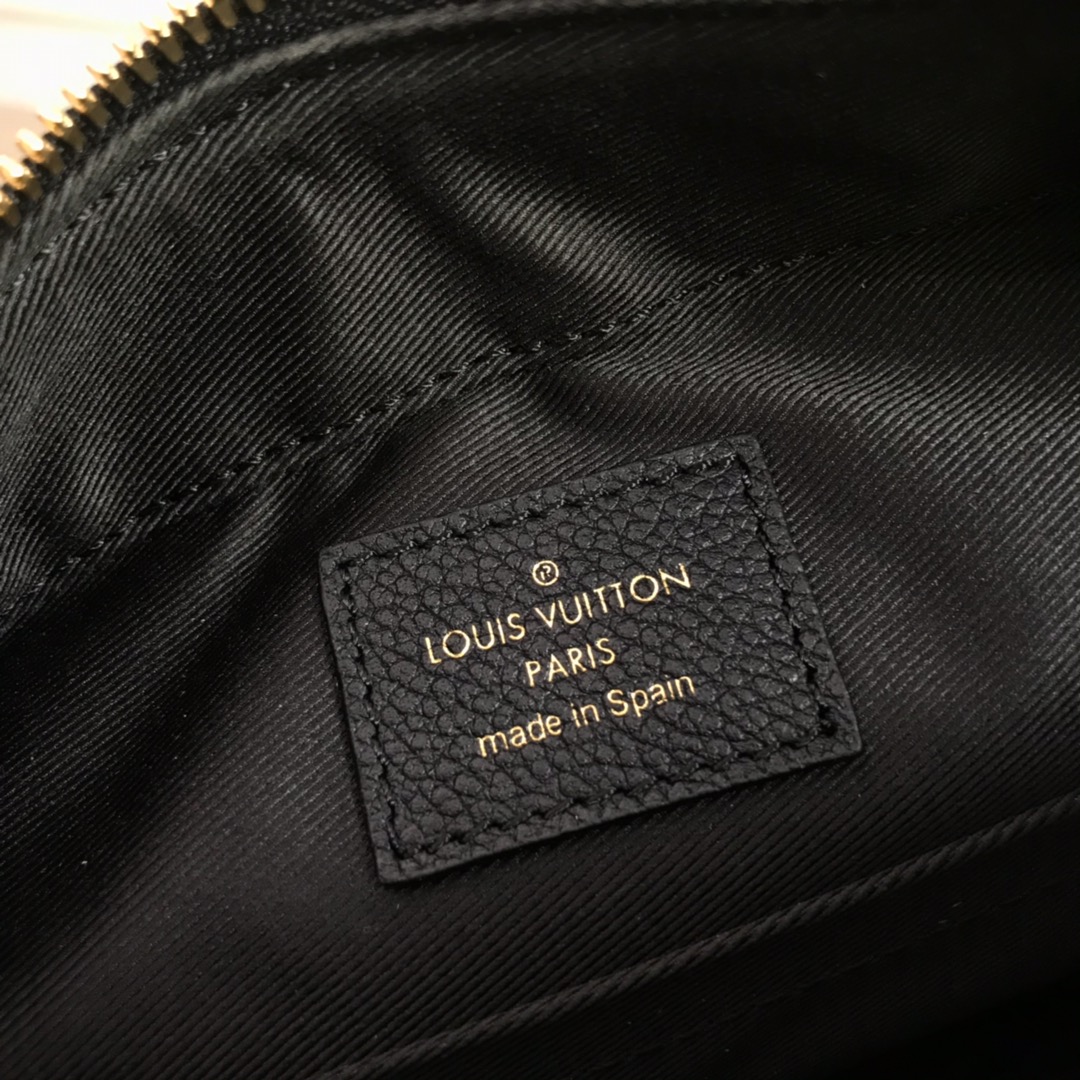 M44593, SAINTONGE, Louis Vuitton LV