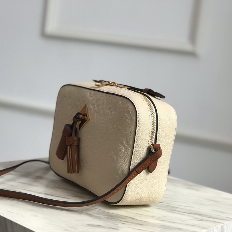 M44597, SAINTONGE, Louis Vuitton LV