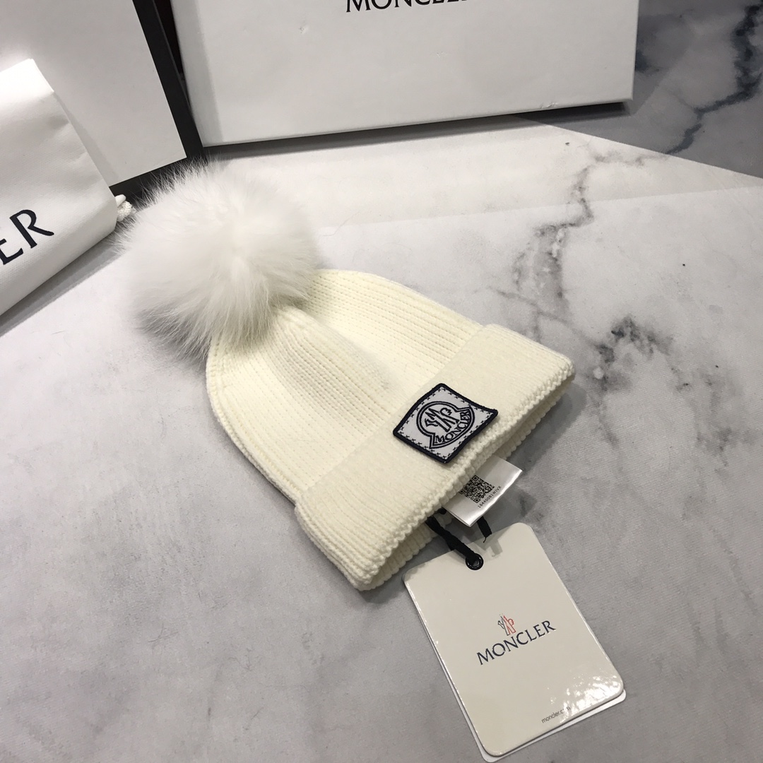 Moncler SKULLIES & BEANIES