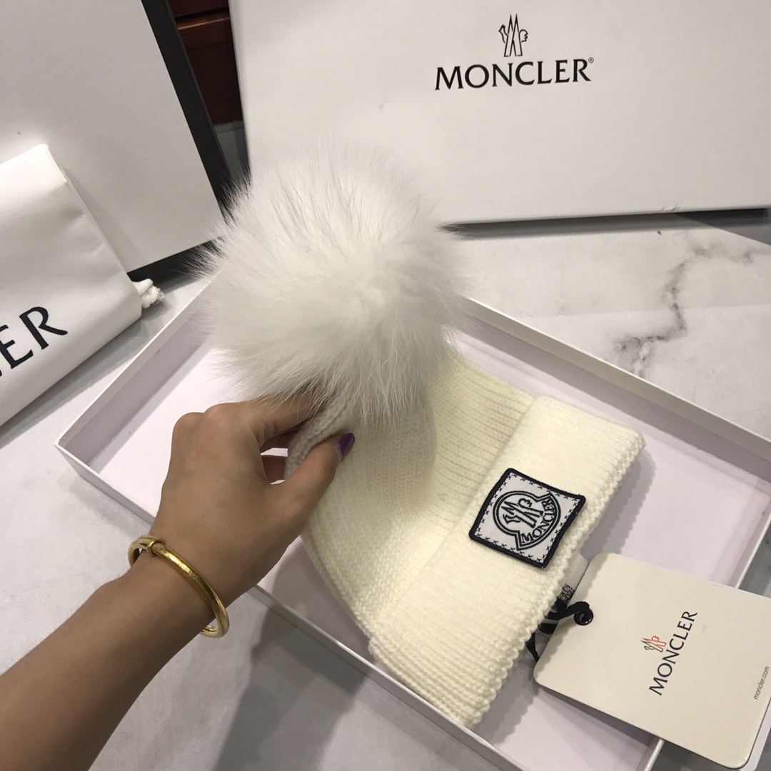 Moncler SKULLIES & BEANIES