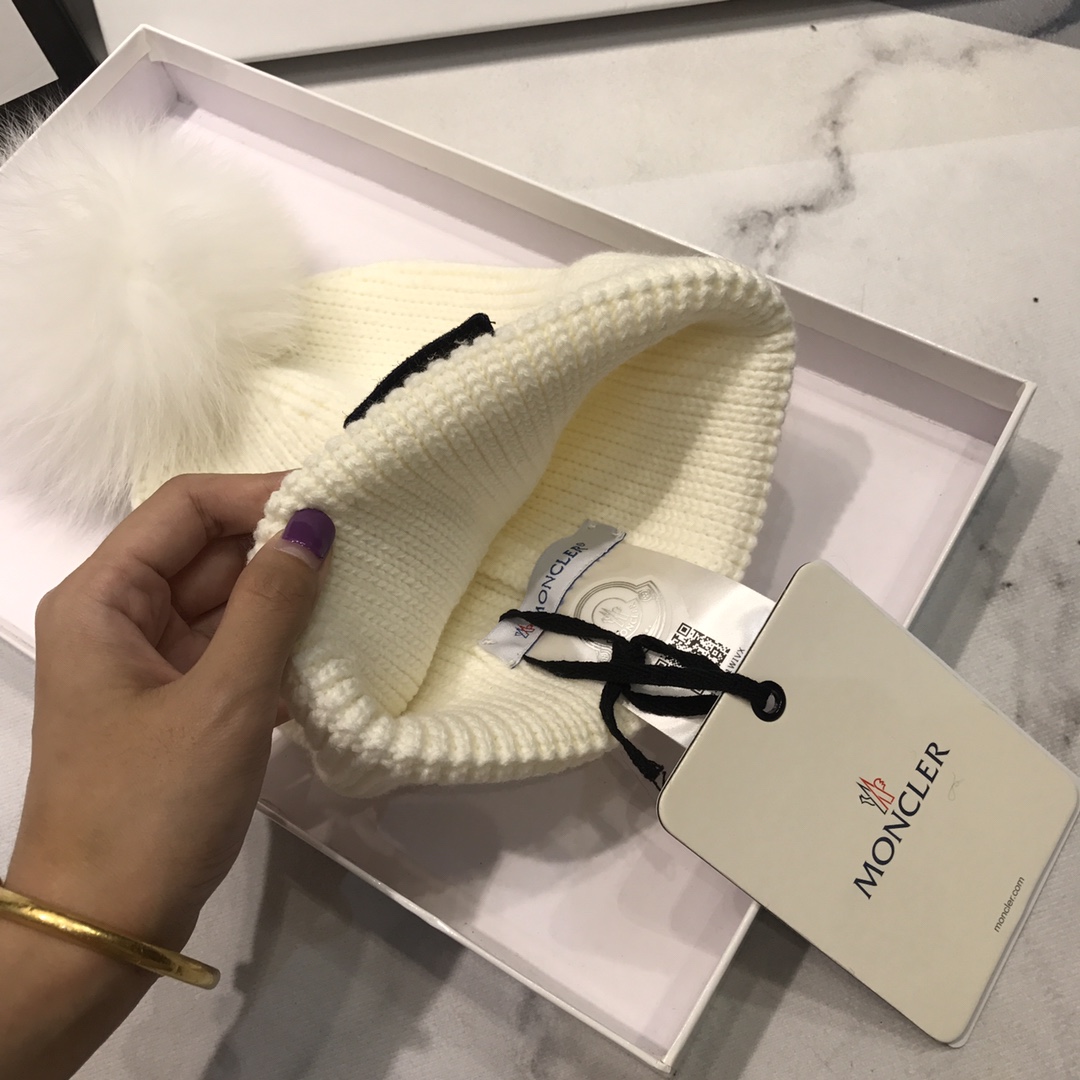 Moncler SKULLIES & BEANIES