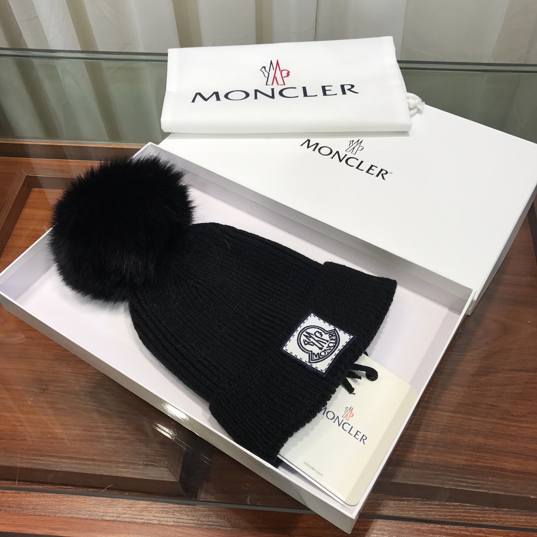 Moncler SKULLIES & BEANIES