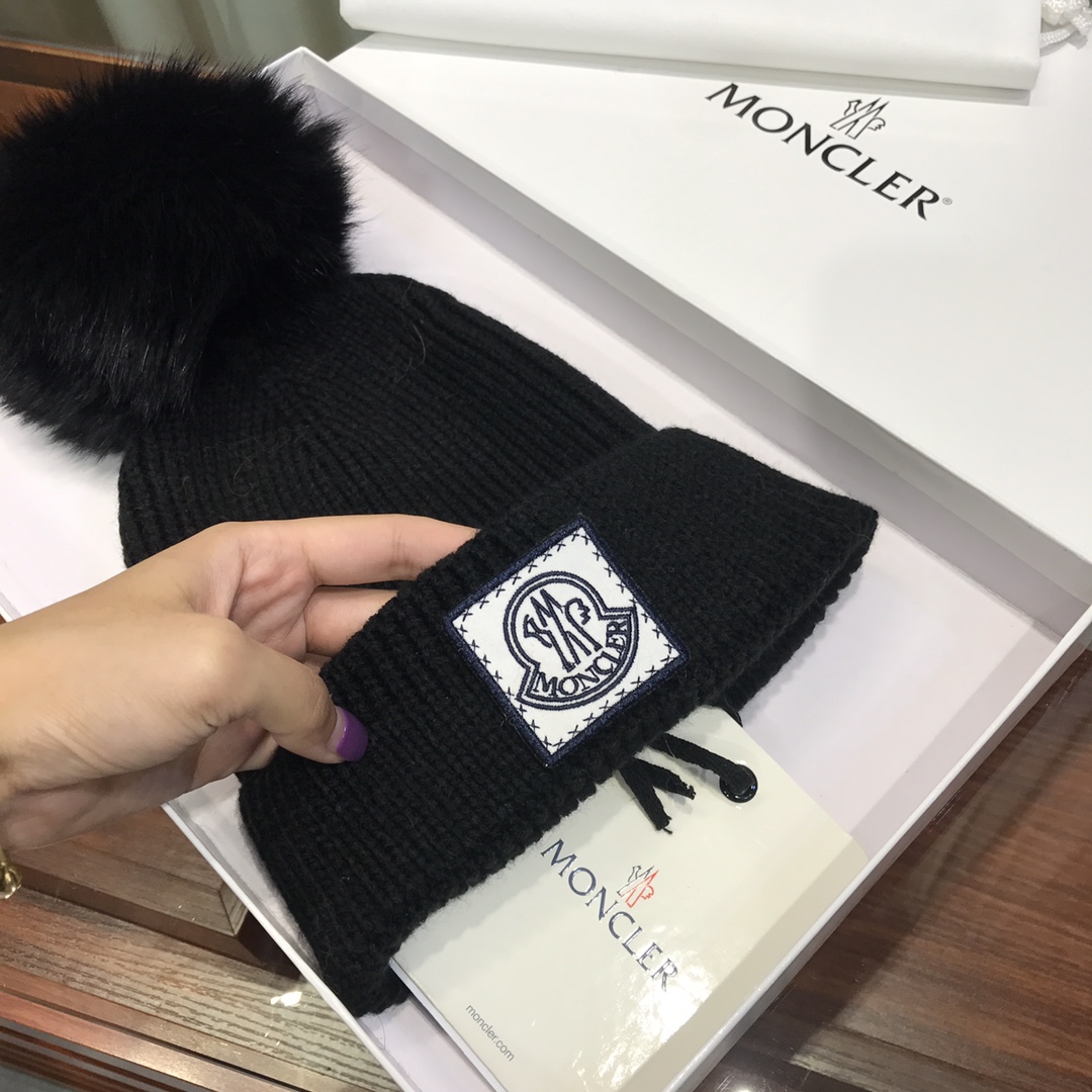 Moncler SKULLIES & BEANIES