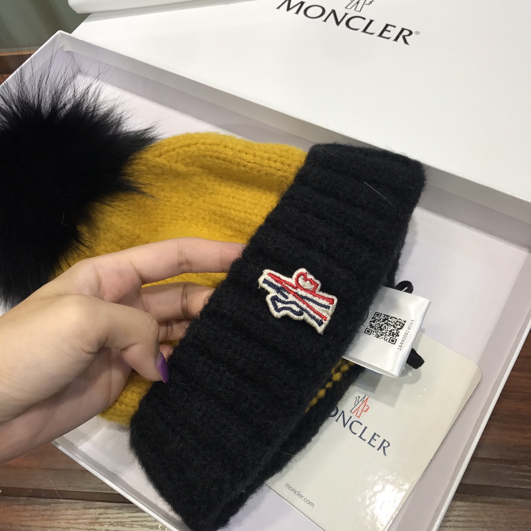 Moncler SKULLIES & BEANIES