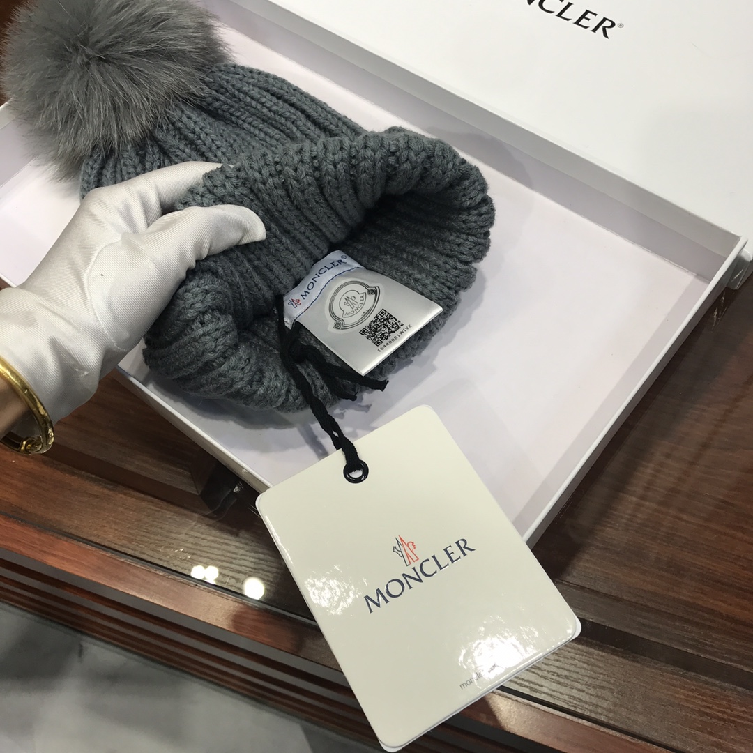 Moncler SKULLIES & BEANIES
