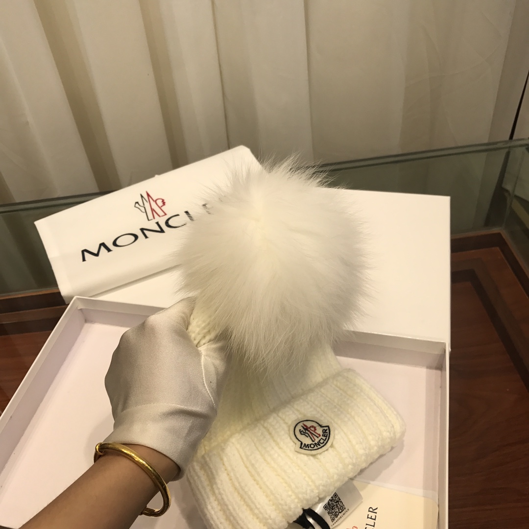 Moncler SKULLIES & BEANIES