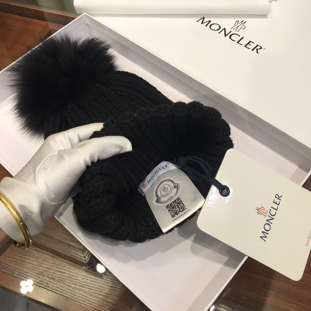 Moncler SKULLIES & BEANIES