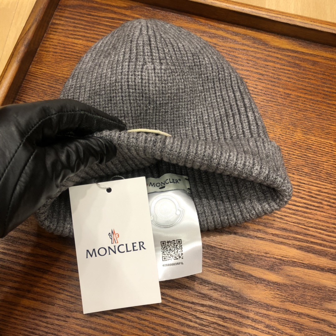 Moncler SKULLIES & BEANIES