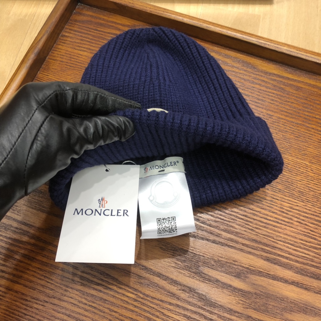 Moncler SKULLIES & BEANIES