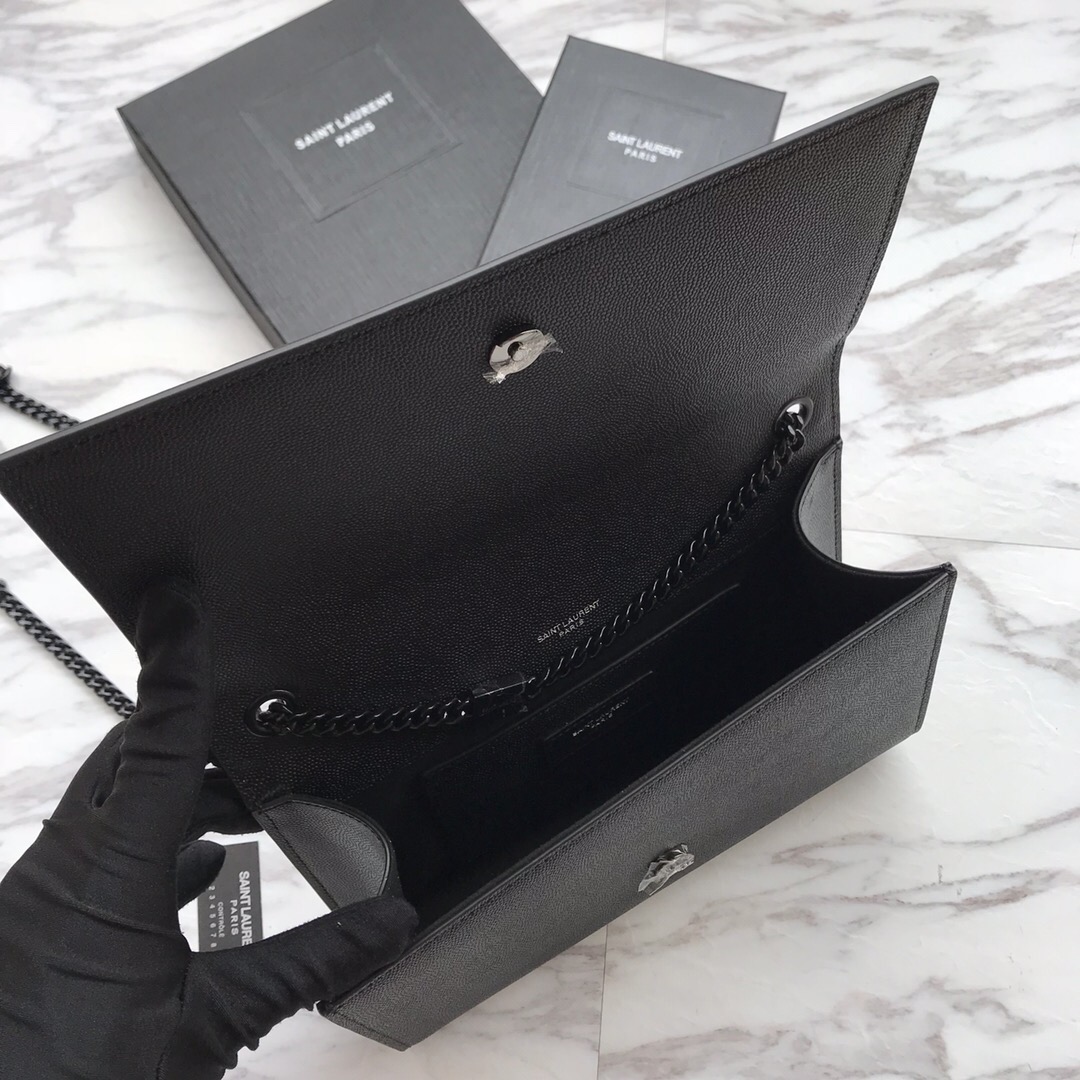 YSL, MONOGRAM SAINT LAURENT CHAIN WALLET IN BLACK GRAIN