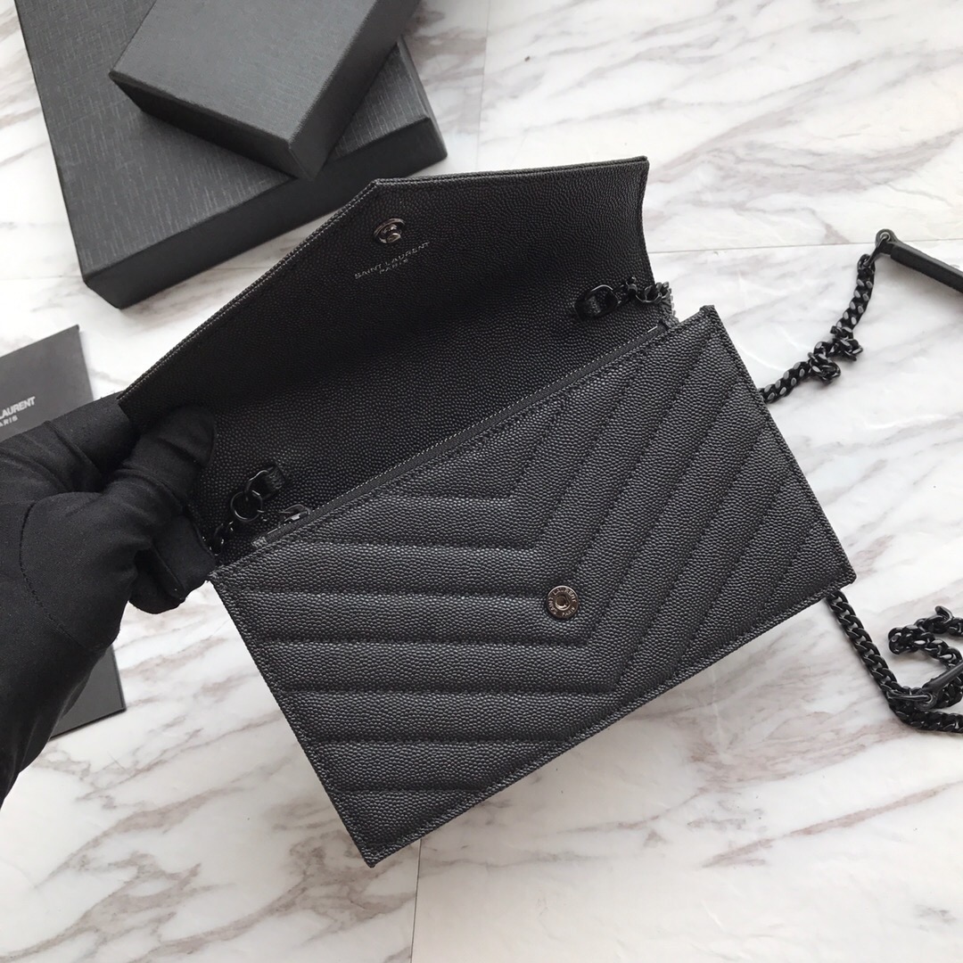 393953 ENVELOPE CHAIN WALLET IN GRAIN DE POUDRE EMBOSSED LEATHER, YSL Saint Laurent