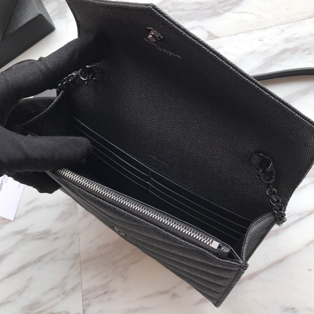 393953 ENVELOPE CHAIN WALLET IN GRAIN DE POUDRE EMBOSSED LEATHER, YSL Saint Laurent