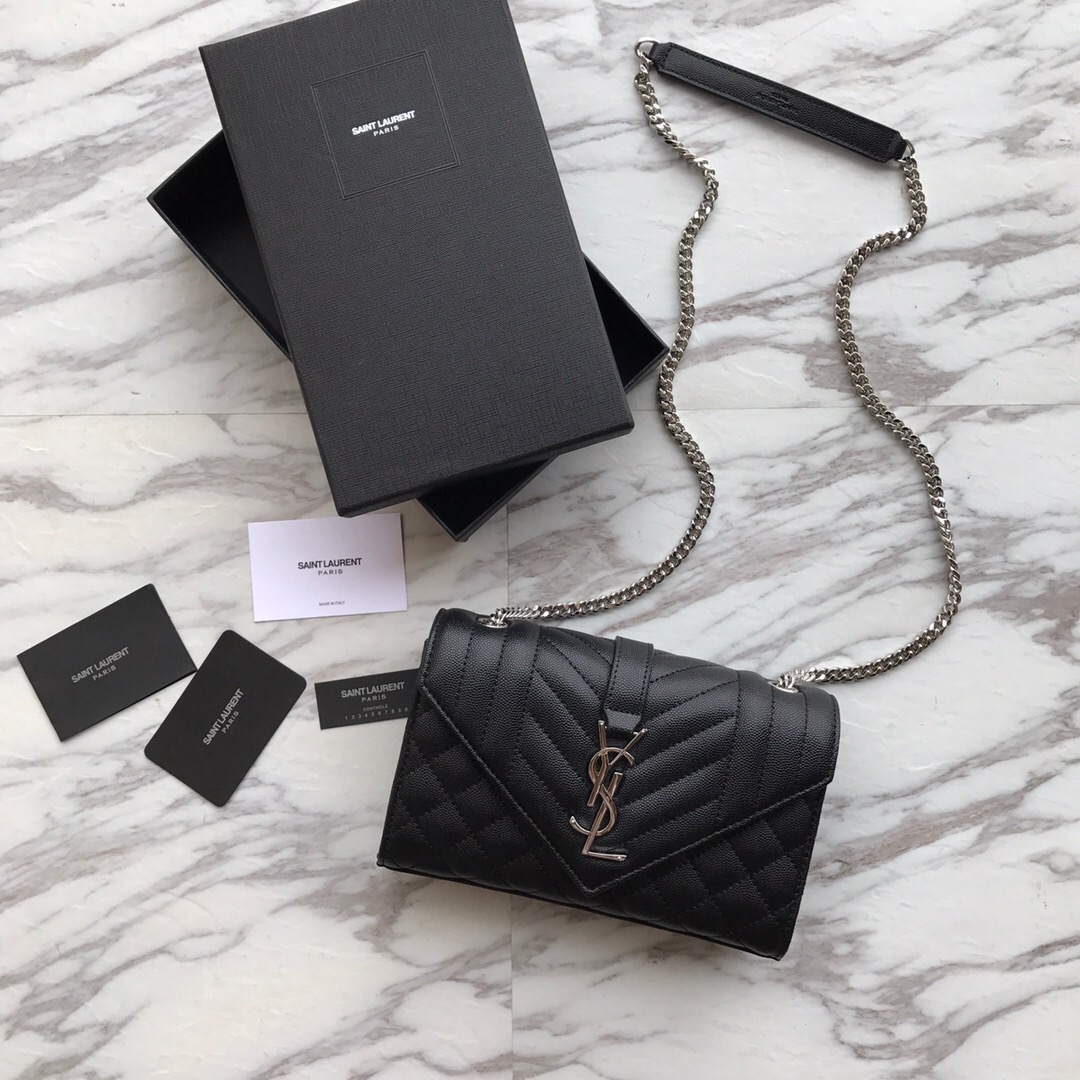 526286 ENVELOPE SMALL BAG IN MIX MATELASSÉ GRAIN DE POUDRE EMBOSSED LEATHER, Yves Saint Laurent YSL