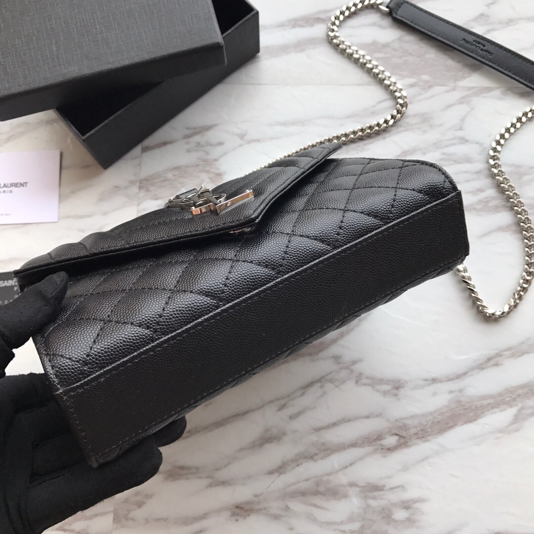 526286 ENVELOPE SMALL BAG IN MIX MATELASSÉ GRAIN DE POUDRE EMBOSSED LEATHER, Yves Saint Laurent YSL