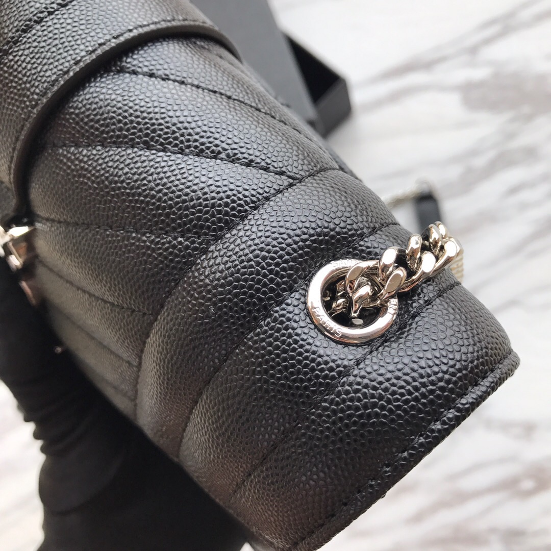 526286 ENVELOPE SMALL BAG IN MIX MATELASSÉ GRAIN DE POUDRE EMBOSSED LEATHER, Yves Saint Laurent YSL