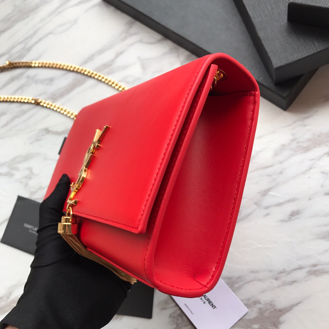354119 KATE MEDIUM BAG WITH LEATHER TASSEL IN GRAIN DE POUDRE EMBOSSED LEATHER, Yves Saint Laurent YSL