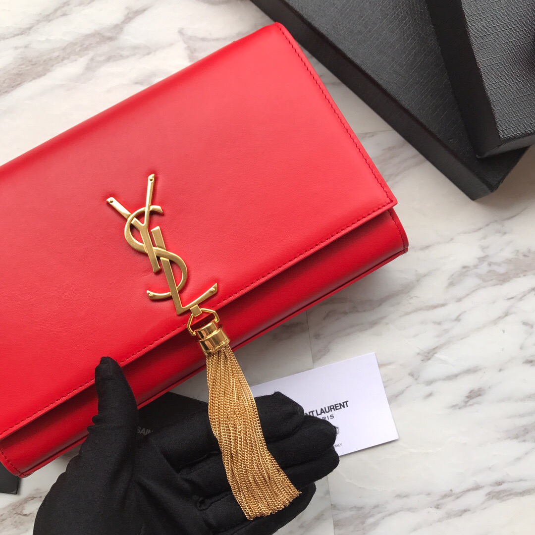 354119 KATE MEDIUM BAG WITH LEATHER TASSEL IN GRAIN DE POUDRE EMBOSSED LEATHER, Yves Saint Laurent YSL