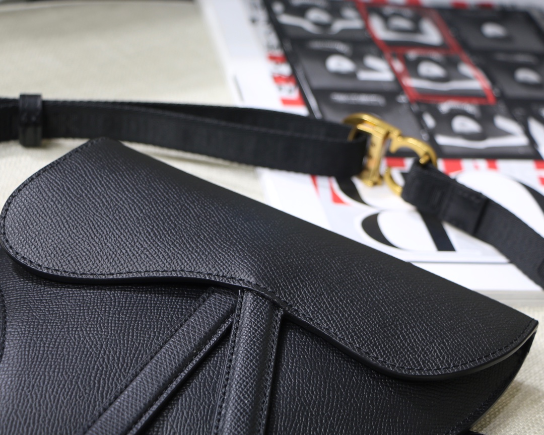 SADDLE BELT CLUTCH IN ULTRA-MATTE CALFSKIN, DIOR SHOULDER BAG