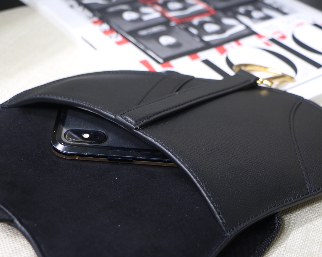 SADDLE BELT CLUTCH IN ULTRA-MATTE CALFSKIN, DIOR SHOULDER BAG