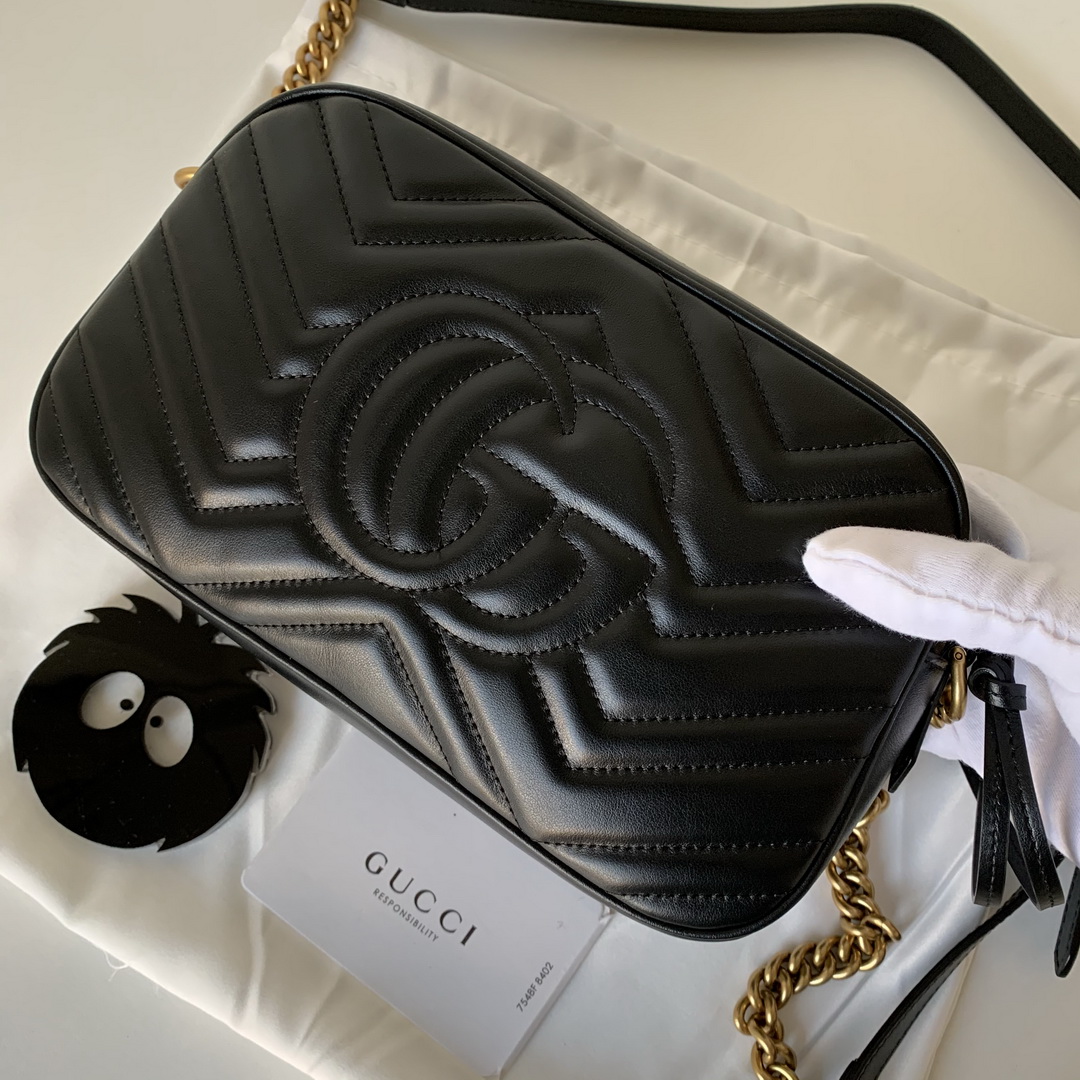 447632 GG Marmont matelassé shoulder bag, Gucci Handbag