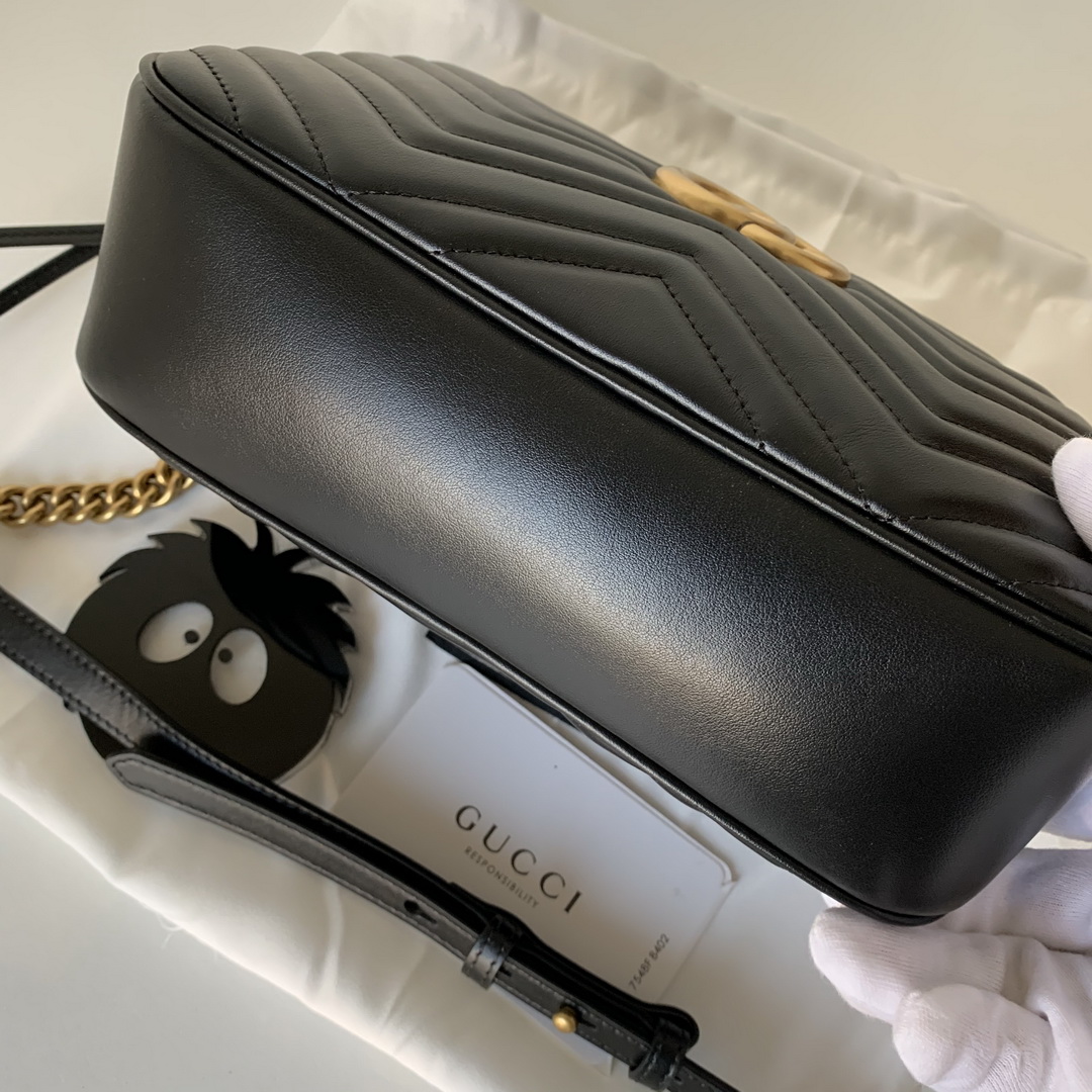 447632 GG Marmont matelassé shoulder bag, Gucci Handbag