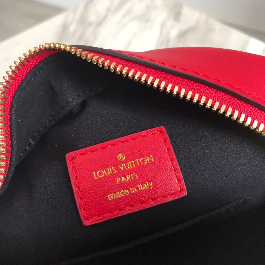 M54100 BOITE CHAPEAU SOUPLE, Louis Vuitton LV Women - Handbags - Cross Body Bags
