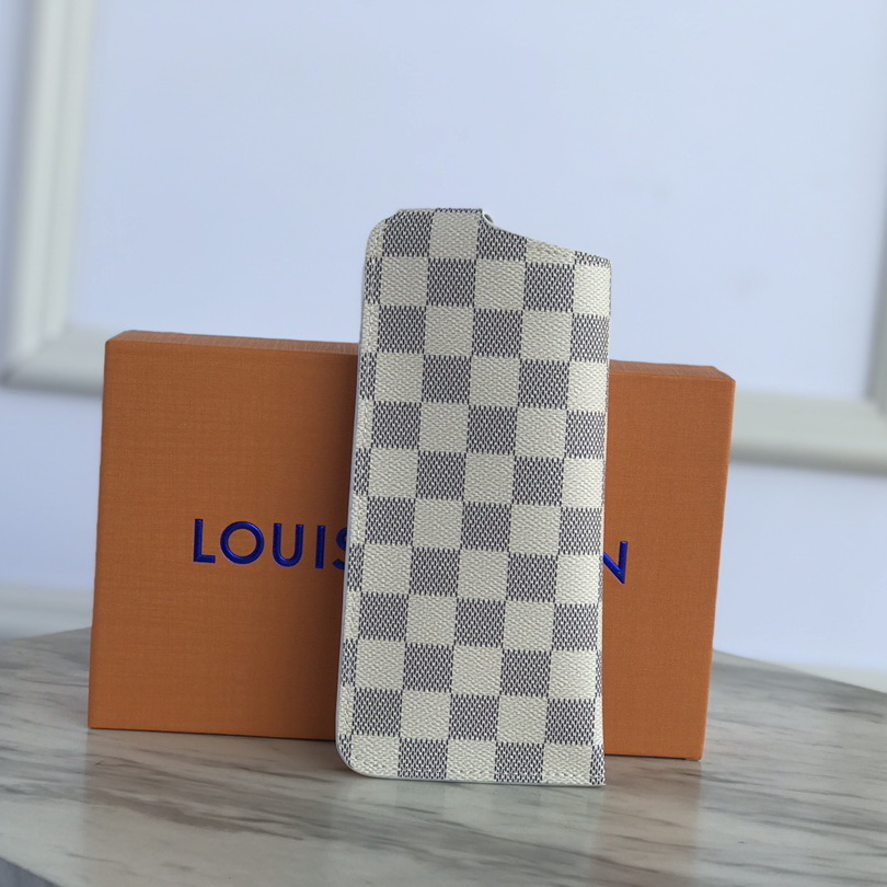 SUNGLASSES CASE MM, LOUIS VUITTON LV