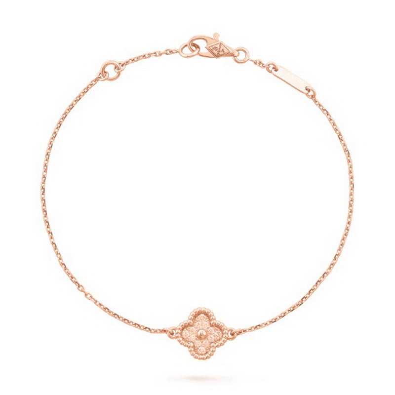 VanCleef&Arpels Bracelets