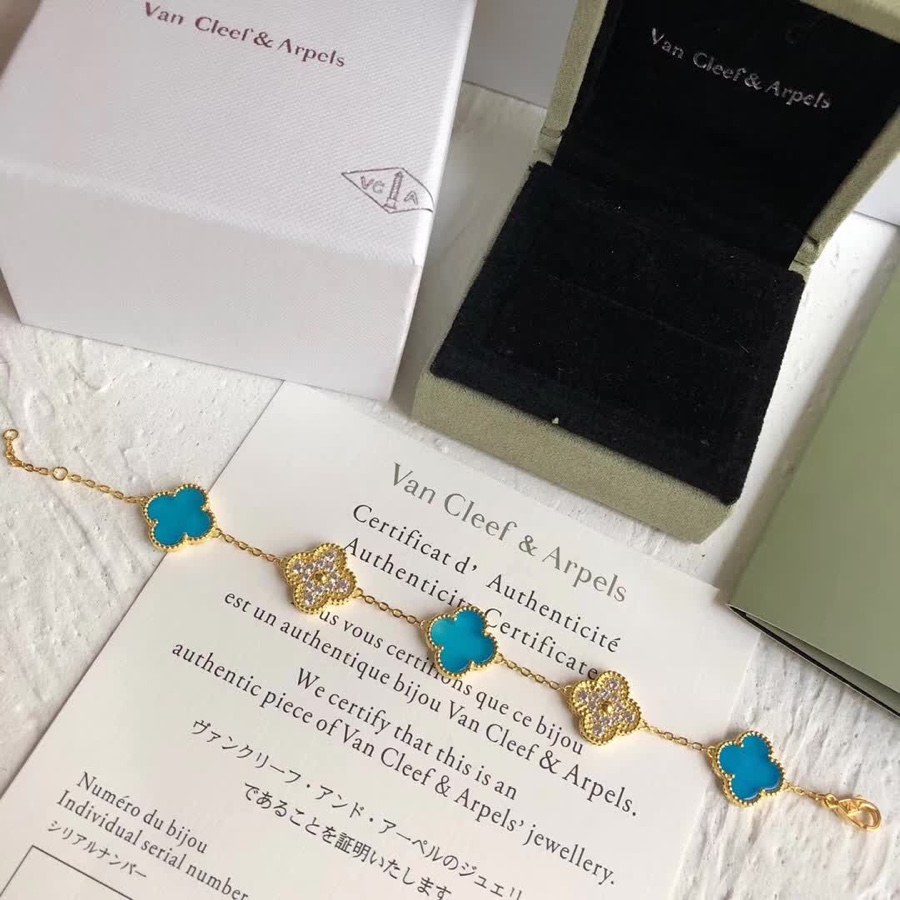 VanCleef&Arpels Bracelets