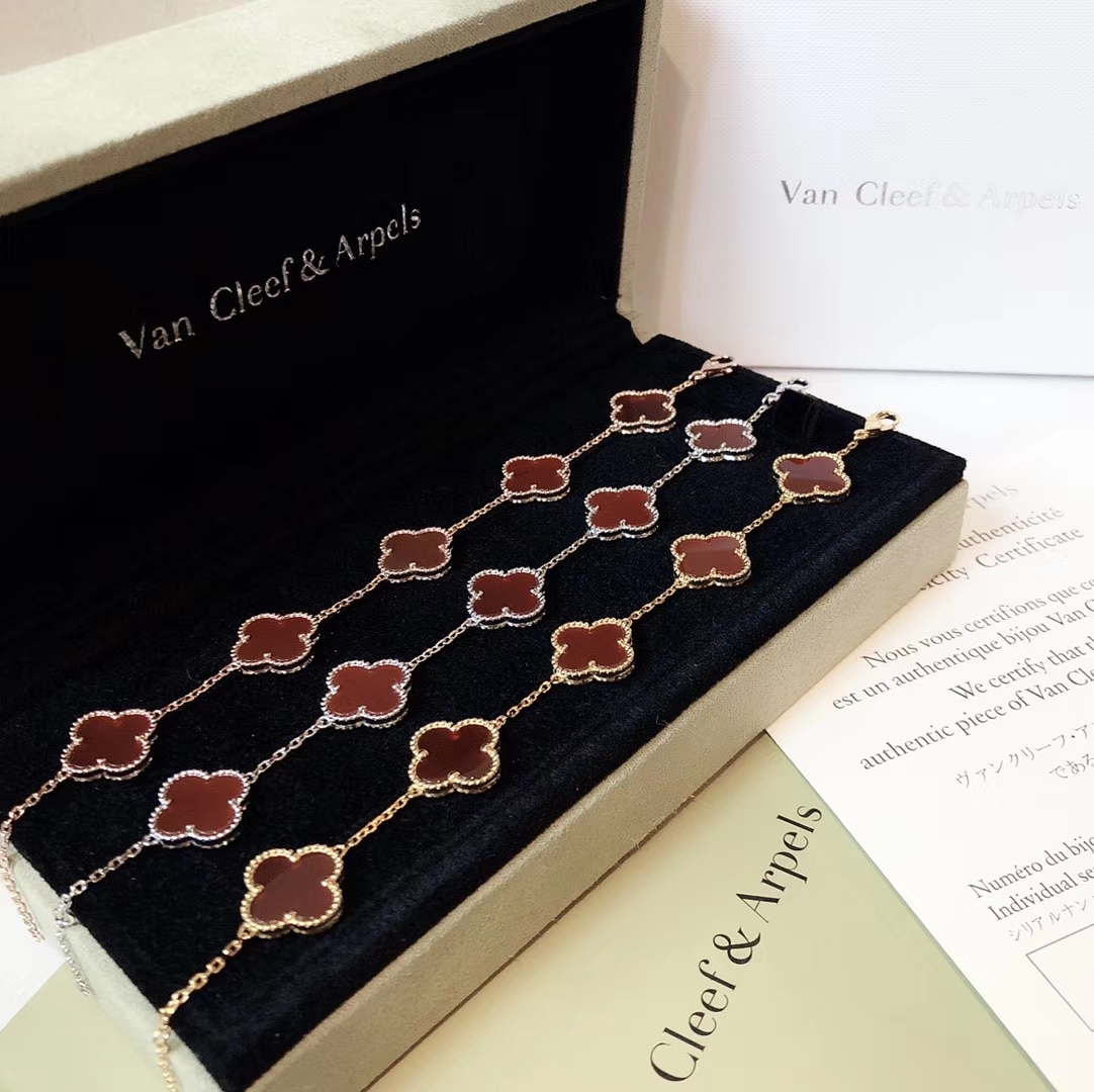 VanCleef&Arpels Bracelets